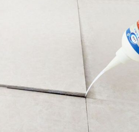 新邱瓷砖空鼓维修公司分享卫生间瓷砖脱落的原因可能有以下几点